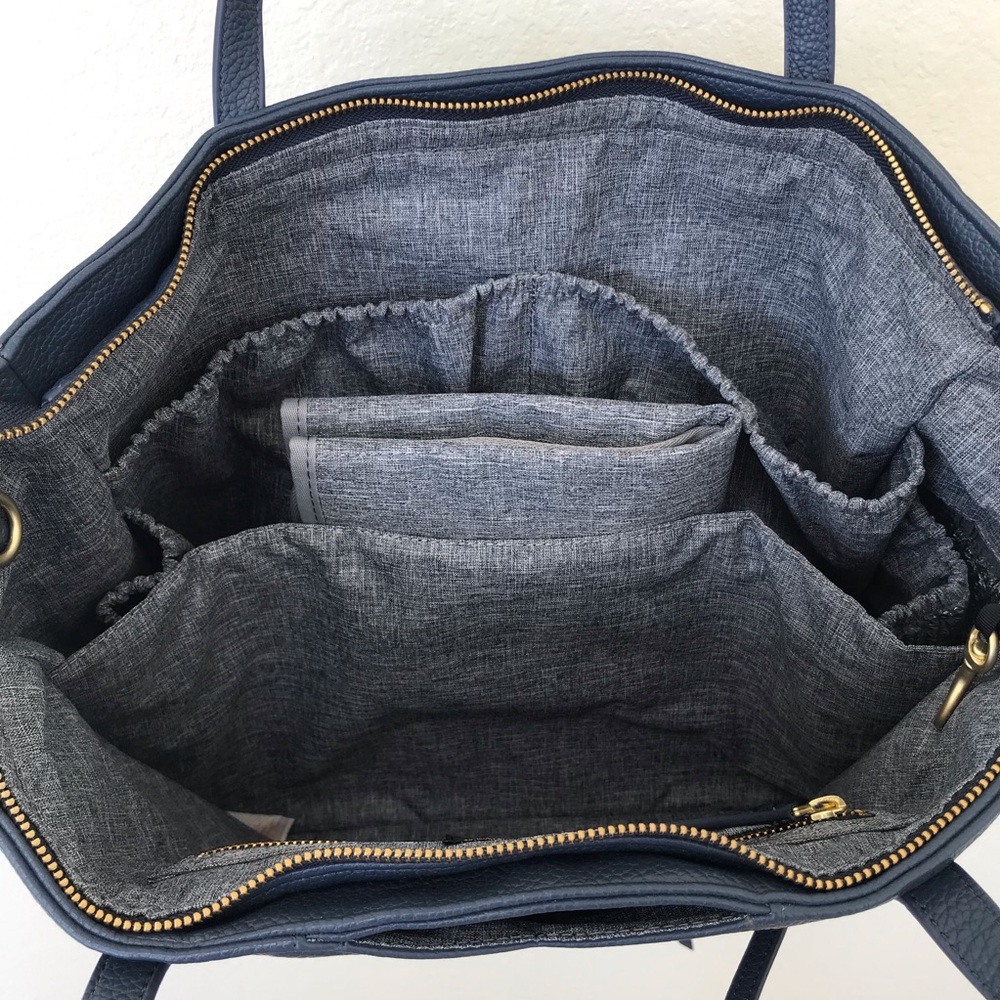 Freshly Picked Everyday Tote diaper bag - Picture 8 of 16